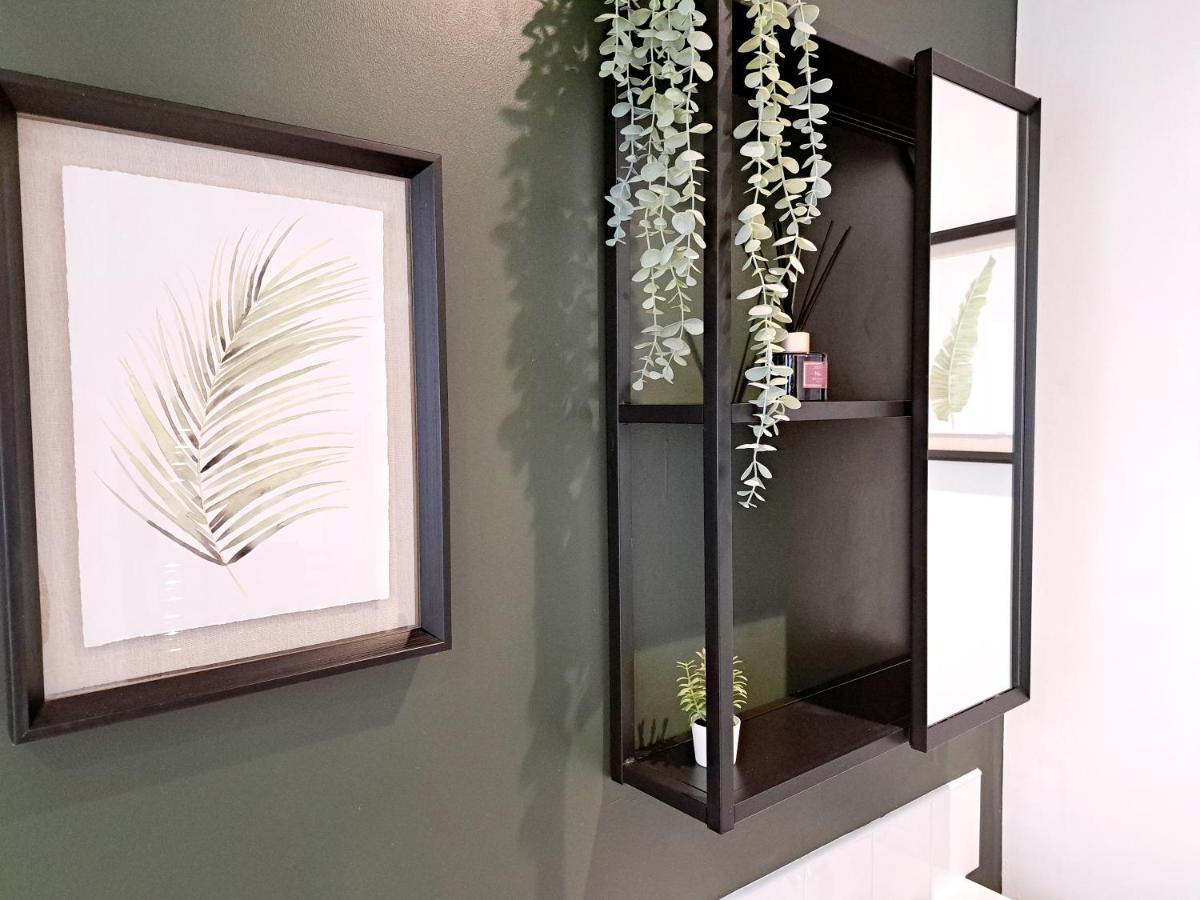 Stylish 2 Bed Apartment With Free Parking, Speed Wifi, Free Parking كول شيستر المظهر الخارجي الصورة